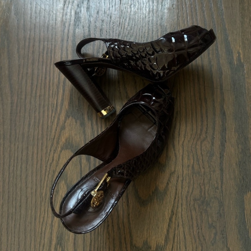 Tory Burch leather crocodile sling back heels / pumps